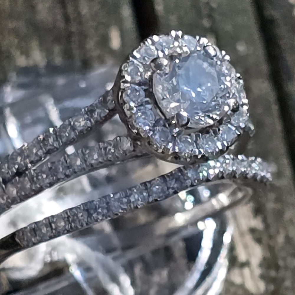 Natural Diamond Wedding Set. - Picture 9 of 12